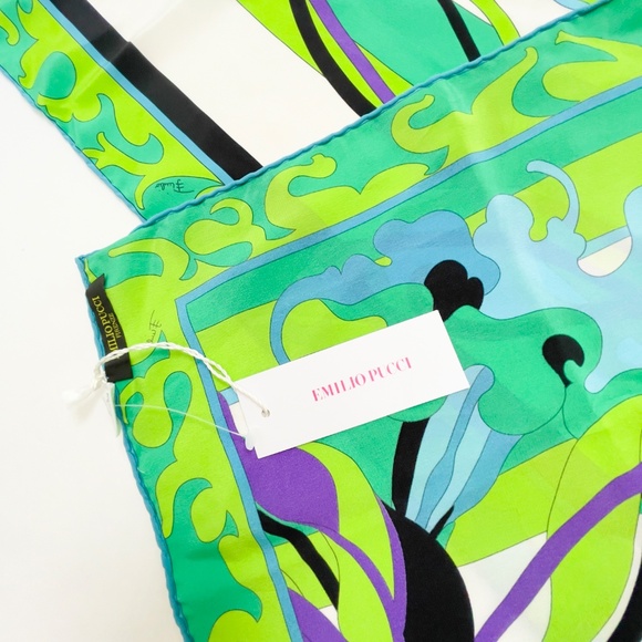 NWT Emilio Pucci Sheer Silk Scarf - Picture 3 of 3